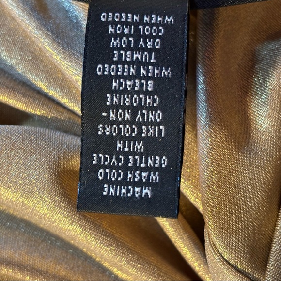 NWT INC International Concepts Going Global Metallic Gold Cold Shoulder Top S - Picture 6 of 8